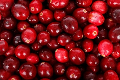 5 motive ca sa consumi merisoare mai des