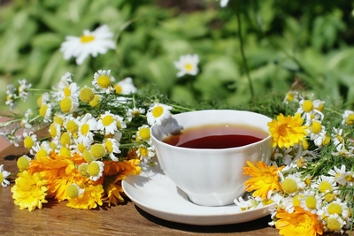 Ceaiuri relaxante care te ajuta sa adormi